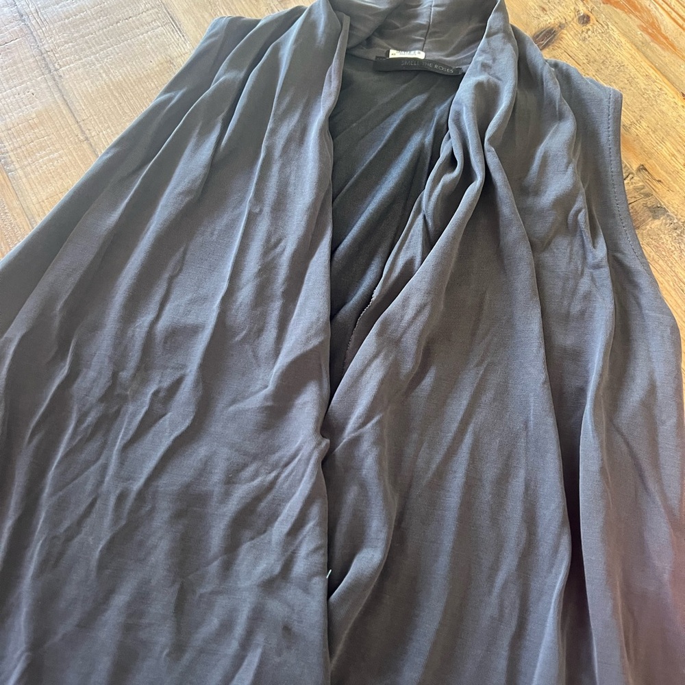 Smell the roses size M grey